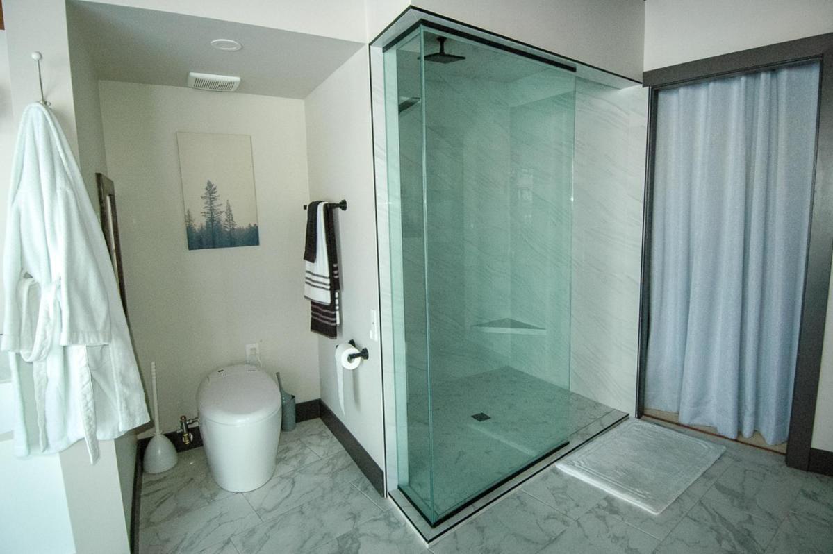 Roundhouse Grotto Bed and Breakfast Κάλγκαρι Εξωτερικό φωτογραφία